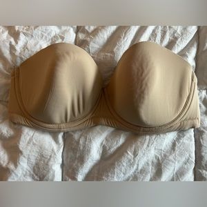 Wacoal strapless bra - 38D - excellent condition!
